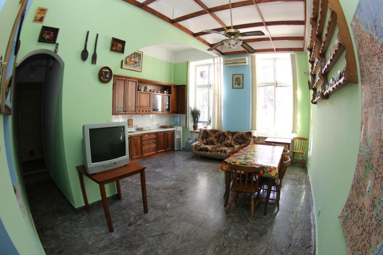 أوديسا Orpheus Hostel And Apartments المظهر الخارجي الصورة