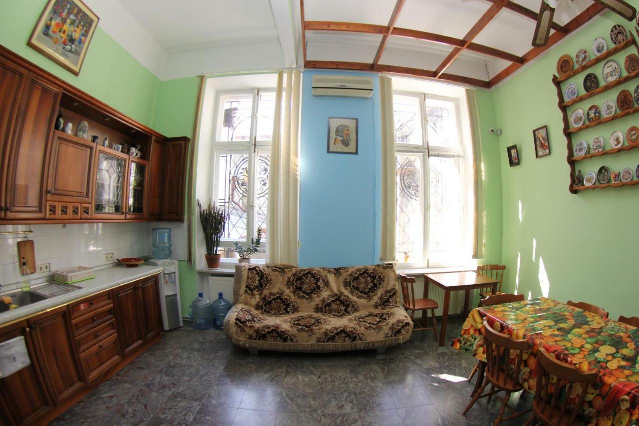 أوديسا Orpheus Hostel And Apartments المظهر الخارجي الصورة