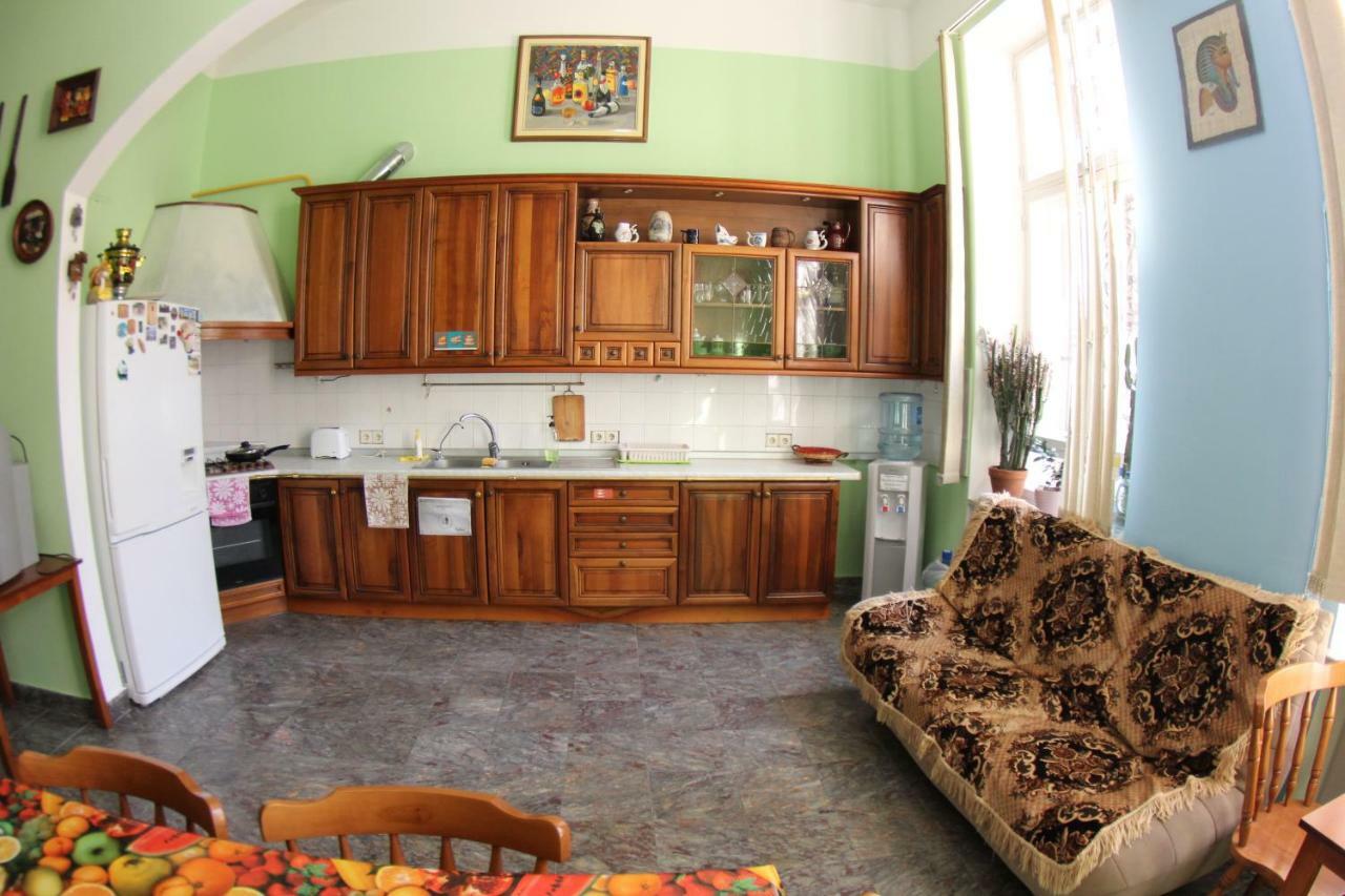 أوديسا Orpheus Hostel And Apartments المظهر الخارجي الصورة